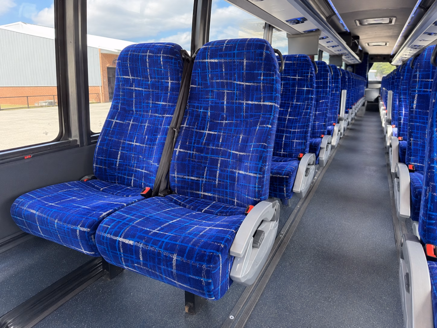 buses through the santa ynez valley s tasting rooms and wineries