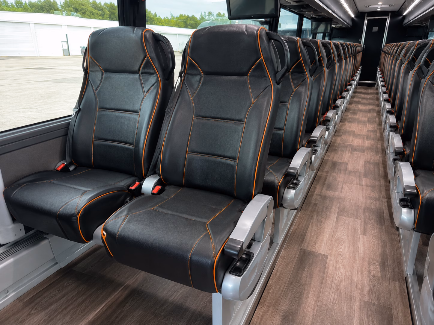 shuttle buses between santa barbara hotels and your wedding venue