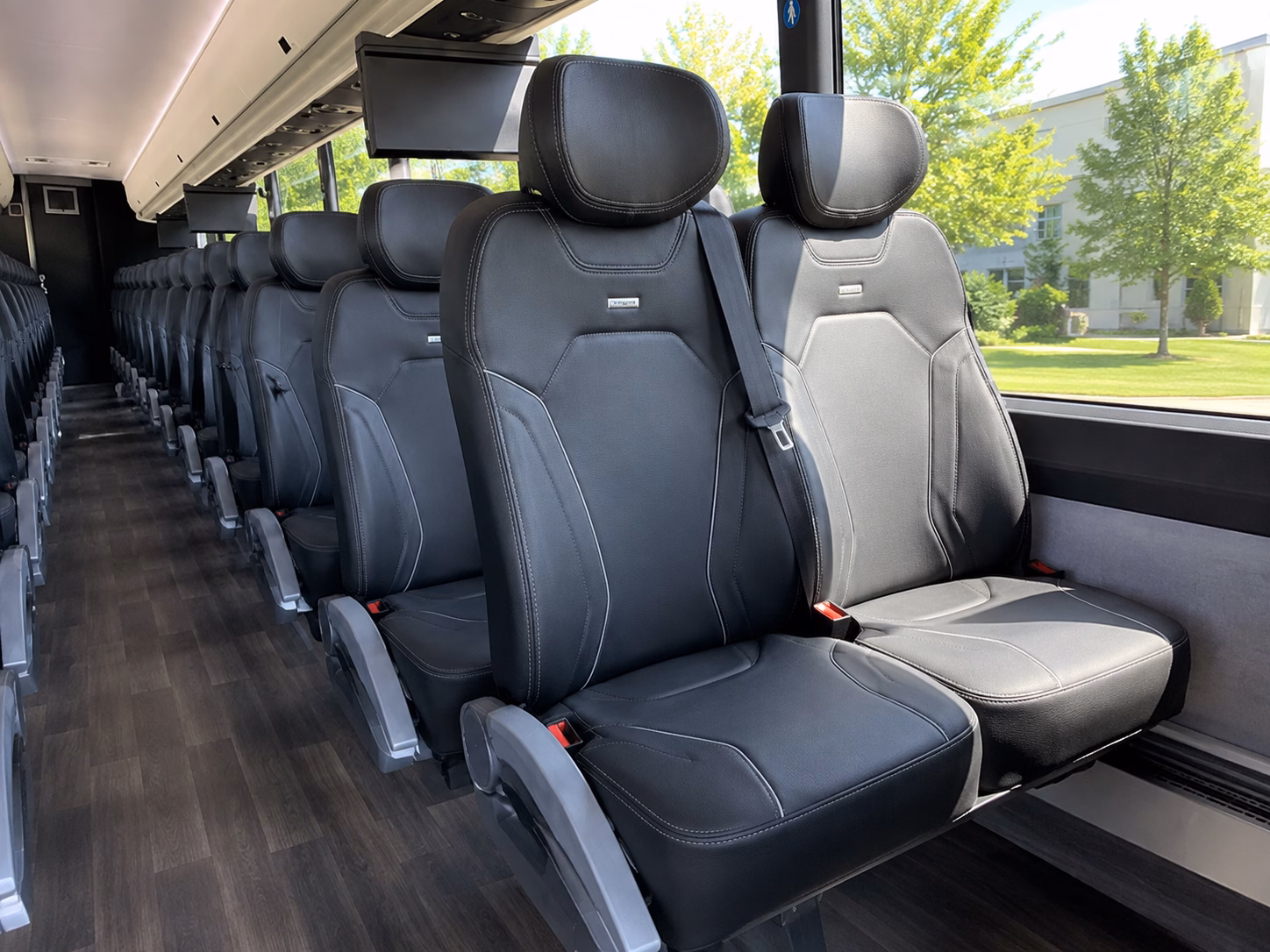solvang wine tour buses for groups exploring the danish village and nearby wineries